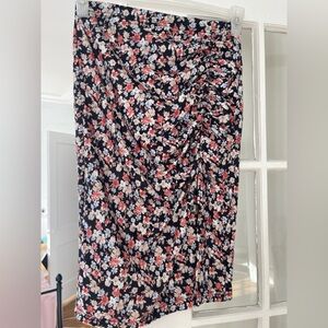 SHEIN Asymmetrical Floral Skirt - Black and Red